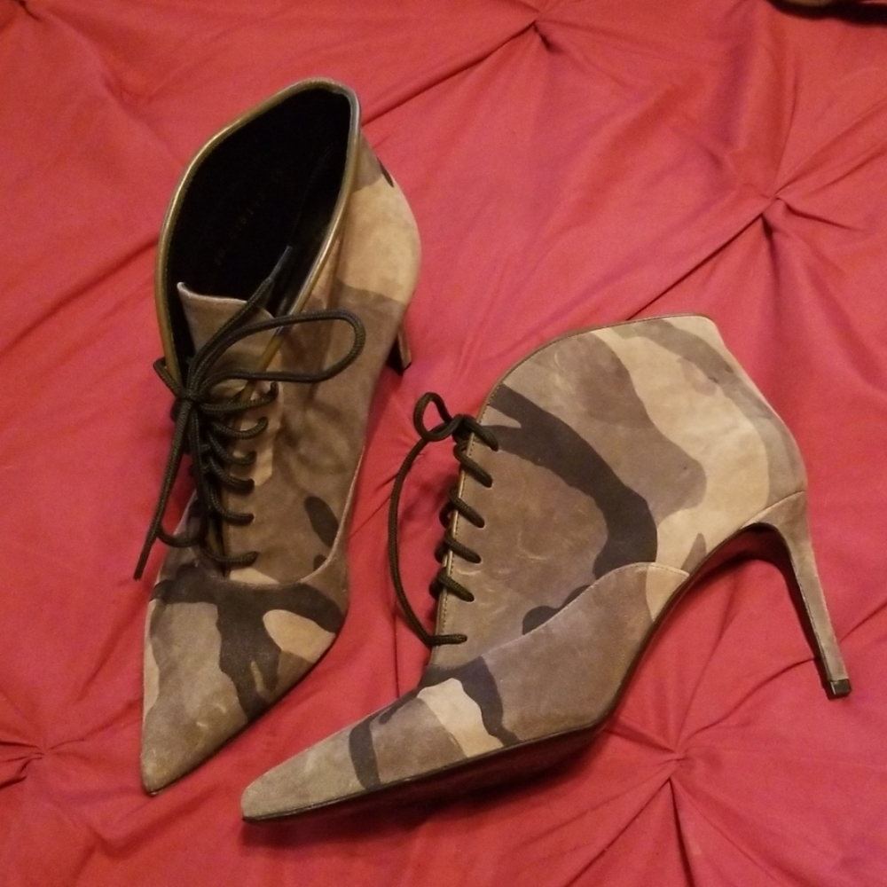 Shoes by Saint Laurent Paris